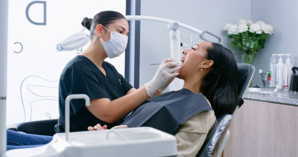 Best Tooth Extraction  in Holley, FL